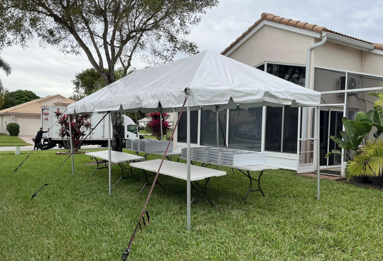 Tent 10' x 20' Commercial Grade